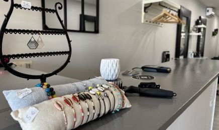 Un Autre Style : Coiffeur à Landiras