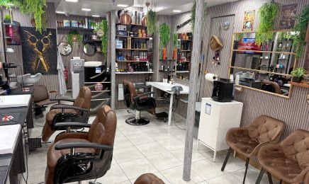 Prestige Coiffure et Barbier : Institut de beauté à Paris