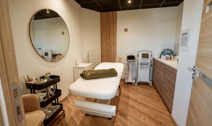 Les Ongles De Laura  : Institut de beauté à Le Monteil