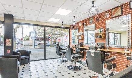 Jean Guillaume Aubry : Coiffeur à Lucé
