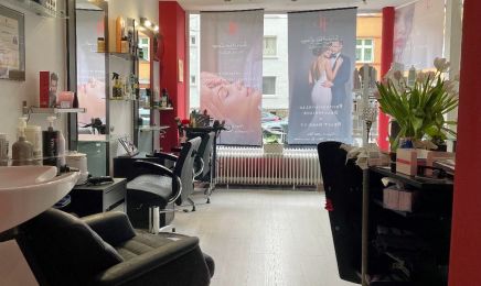 Julias Hair Lounge: Kosmetikstudio in Witten