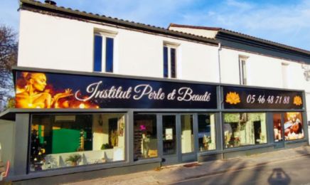 Institut Perle et Beauté : Manucure à Montguyon