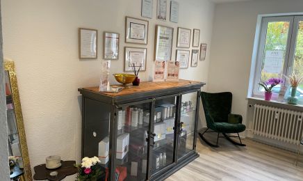 EDA Cosmetic Wellness Beauty: Kosmetikstudio in Bopfingen