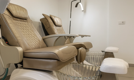 Beauty & More Kosmetik Spa Studio: Kosmetikstudio in Frankfurt am Main