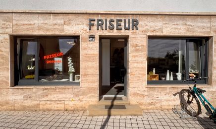 Classic Hair & Beauty Lounge Stadtforststraße 41A: Barbershop in Halle (Saale)