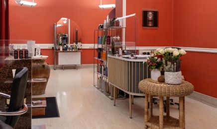 Claus Wrage Friseur: Friseur in Schwerin