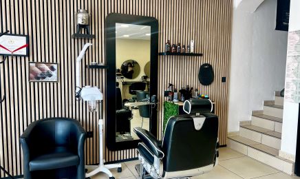 Les Ciseaux d’Emma - Coiffure Mixte & Ongles : Coiffeur à Le Cannet-des-Maures