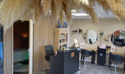 Karré Coiffure Head SPA  : Coiffeur à Saint-Cannat
