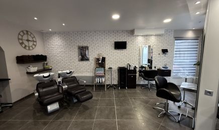 Nouvel’Hair : Coiffeur à Noidans-le-Ferroux