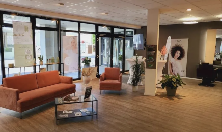 Dreamhair by Sandra Büttgen & Team: Kosmetikstudio in Pulheim