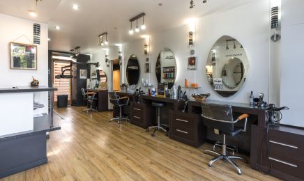 Image de Soi : Coiffeur à Le Coudray-Montceaux