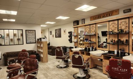 Cire Alex : Barbier à Saussay