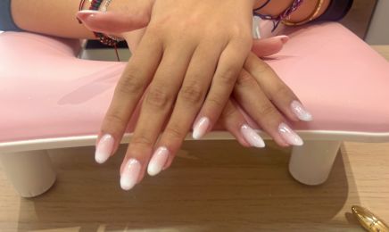 Nails by M : Institut de beauté à Audenge