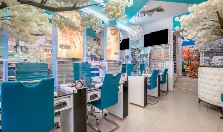 Leoni´s Nails & Hair Munich (Leoni’s Nagelstudio): Nagelstudio in München
