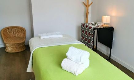 Karlien – Facialiste & Masseuse Holistique| Saint-Ouen – Paris : Institut de beauté à Saint-Ouen-sur-Seine