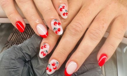 Manuella Nails : Institut de beauté à Trets