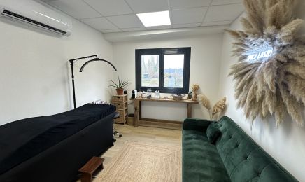Spicy Lash (à L’atelier Intermède) : Institut de beauté à Sanilhac