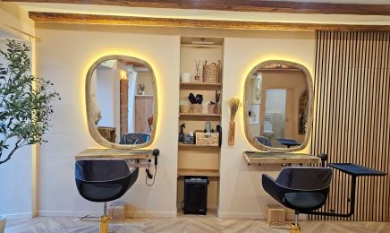 Suchet July  : Coiffeur à Luriecq
