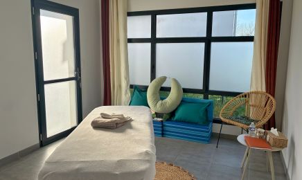 V Bien Naitre - massage femme - femme enceinte - bain bébé - rebozo : Spa à Locoal-Mendon