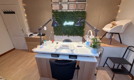 C_Nails89 : Institut de beauté à Saint-Clément