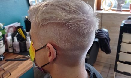 2 mèches avec vous : Coiffeur à Le Folgoët