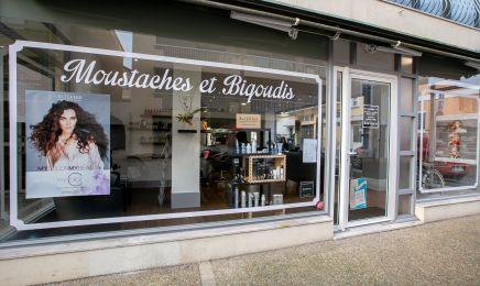 Moustaches et bigoudis  : Coiffeur à Dax