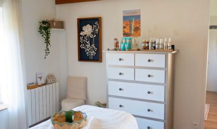Beauté Pure : Manucure à Saint-Caprais-de-Bordeaux