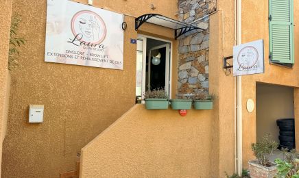 Laura Glow Studio : Manucure à Saint-Florent
