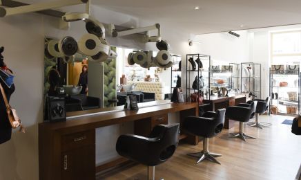 16TH avenue  : Coiffeur à Besançon