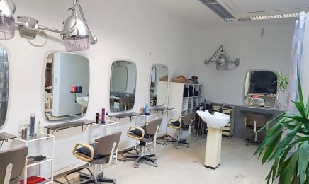 Christina Sturm Friseurmeisterin: Friseur in München