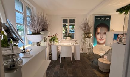 Elegance Glow Atelier Liebscher: Nagelstudio in Hilden