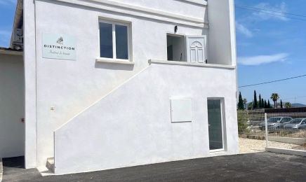 DISTINCTION : Manucure à La Valette-du-Var