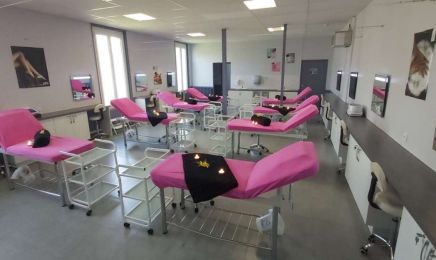 Lycée Saint Anselme - Pôle Esthétique : Manucure à Bernay