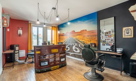 Violine - Coiffeur Coloriste : Coiffeur à Maulevrier