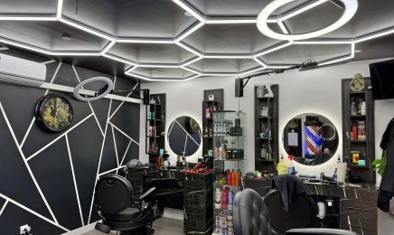 Je suis chez manaza : Barbier à Cluses