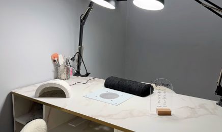 Js Institut : Manucure à Vienne