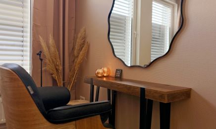 Kopfhaar Factur Friseur und Head Spa: Kosmetikstudio in Schweinfurt