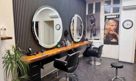 Hairluxe Friseursalon : Kosmetikstudio in Wetter (Ruhr)