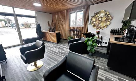 Coiffure by V : Coiffeur à La Chapelle-de-Guinchay