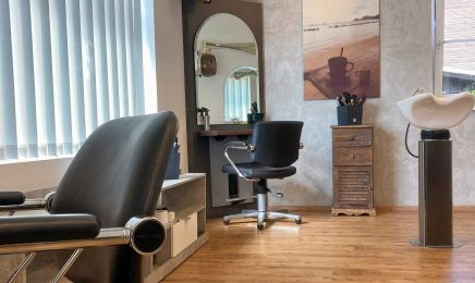 Schmölz Friseursalon: Friseur in Pfronten