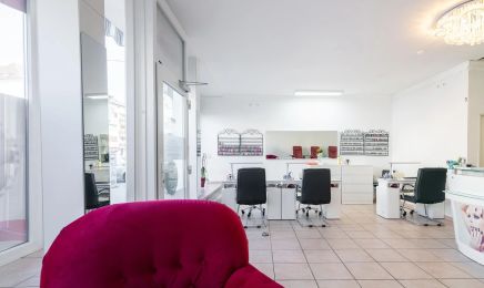 Oh, my Nails !: Nagelstudio in Frankfurt am Main