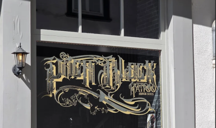 Pitch Black Tattoo Sam Crow: Tattoo-Künstler in Wetzlar
