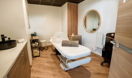 Les Ongles De Laura  : Institut de beauté à Le Monteil