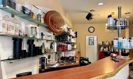 Salon Rouge: Friseur in Bochum