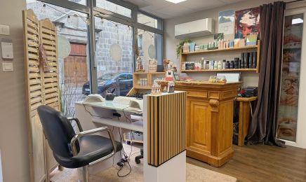 Marie Baume coiffeur coloriste végétal : Coiffeur à Montbrison