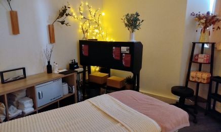 Les massages de Laura - Head Spa Massage : Coiffeur à Montigny-le-Bretonneux