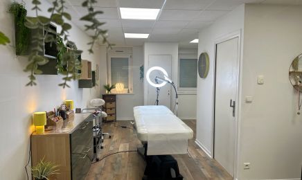 Laurianne Est Etique : Institut de beauté à Chanteheux