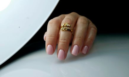 NBM & Co - Ongles et Formations : Manucure à Vercel-Villedieu-le-Camp