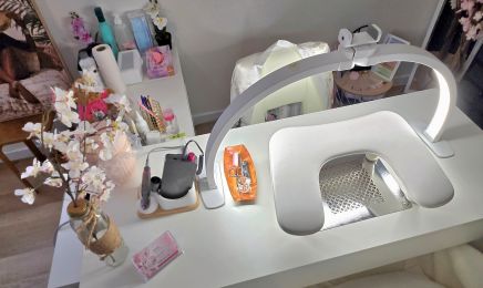 Onglement Chic : Manucure à Longuesse