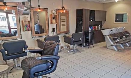 Aux ciseaux d'Aline : Coiffeur à Jublains